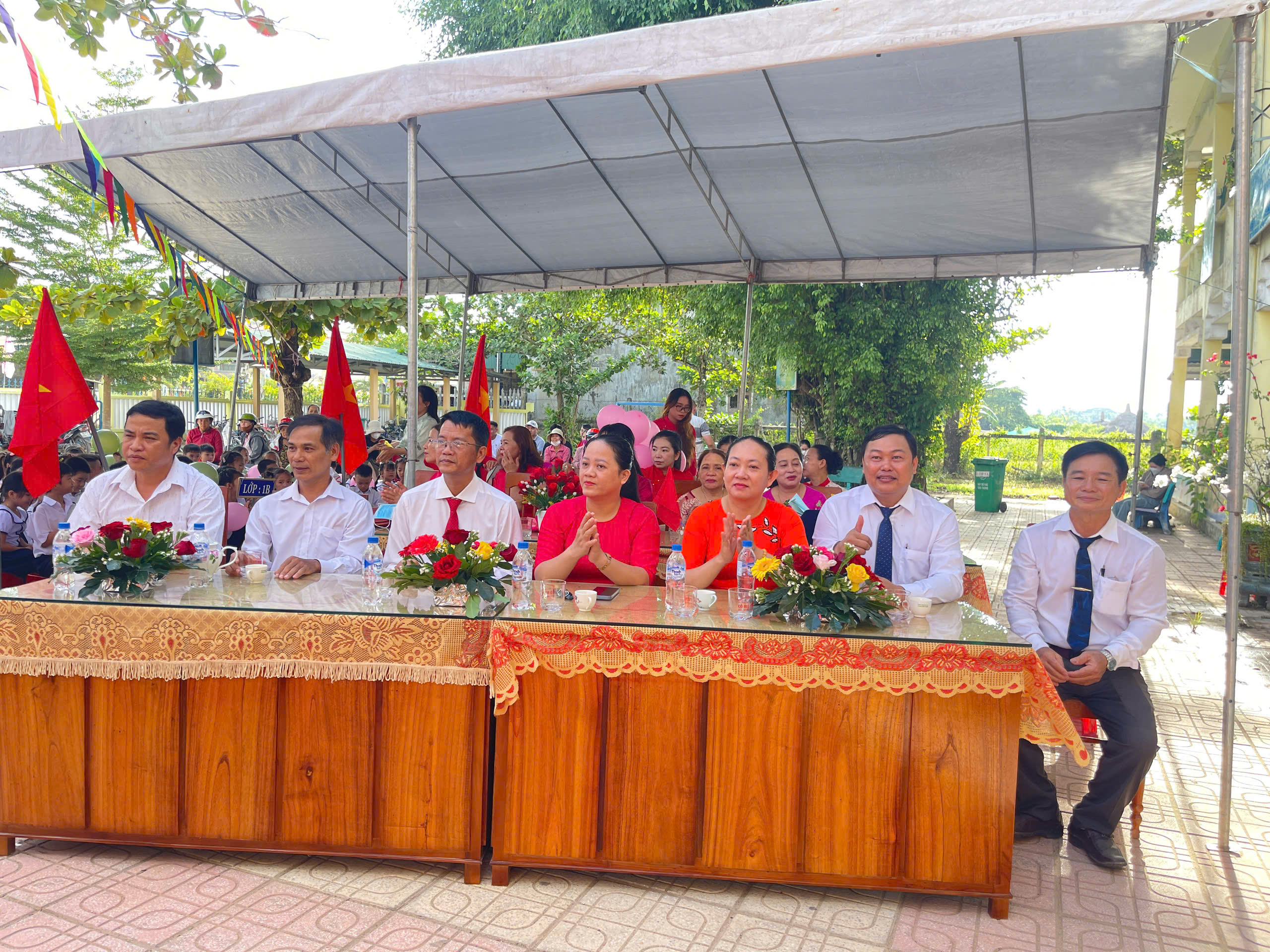 Đại biểu tham dự