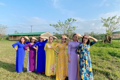 Hưởng ứng tuần lễ áo dài nhân Kỷ niệm 113 năm ngày Quốc tế Phụ nữ 8-3 (8/3/1910 – 8/3/2023)  của trường Tiểu học Hành Thịnh