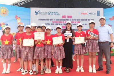 HOẠT ĐỘNG TRẢI NGHIỆM TÌM HIỂU ,NHẬN THỨC VỀ BOM MÌN CỦA LIÊN ĐỘI TRƯỜNG TH HÀNH THỊNH